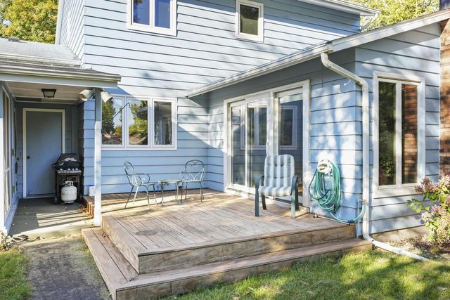 2217 Westbrook Lane, Madison, WI 53711