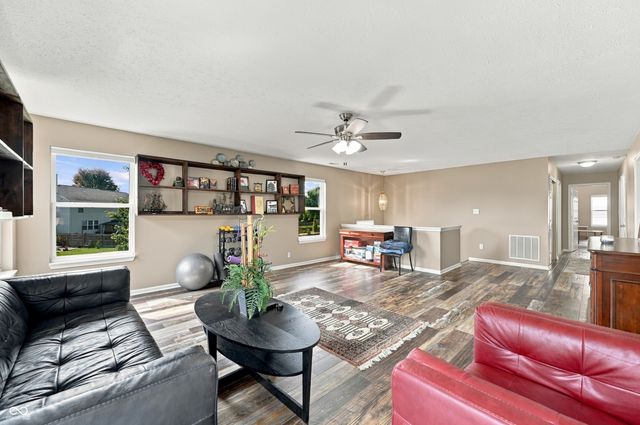 10133 Wellborne Drive, Indianapolis, IN 46236