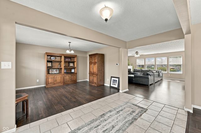 10133 Wellborne Drive, Indianapolis, IN 46236