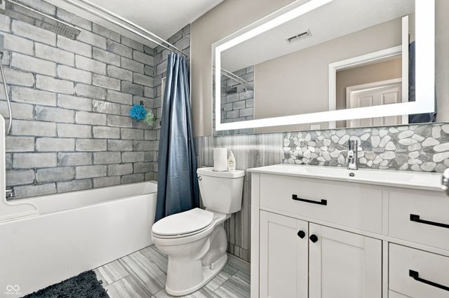 10133 Wellborne Drive, Indianapolis, IN 46236