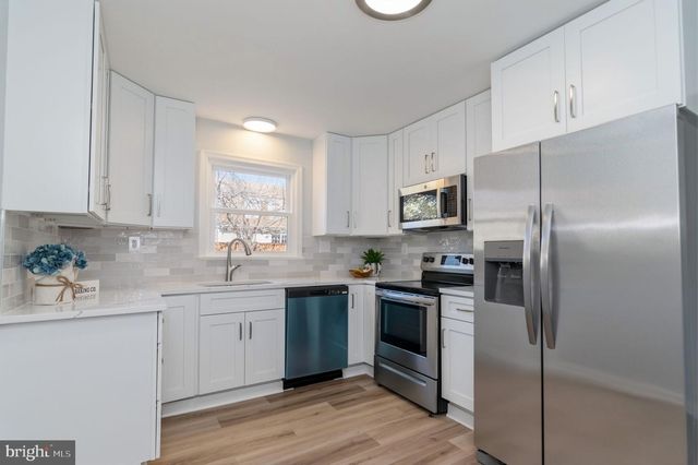 412 MAGNOLIA CT, Herndon, VA 20170