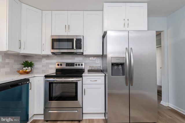 412 MAGNOLIA CT, Herndon, VA 20170