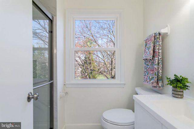 412 MAGNOLIA CT, Herndon, VA 20170