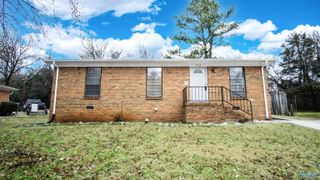 2708 Monticello Drive, Huntsville, AL 35810