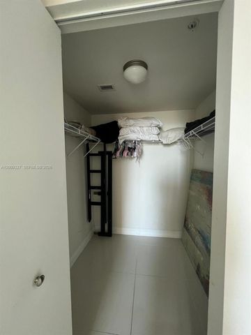 1861 NW S River Dr 1408, Miami, FL 33125