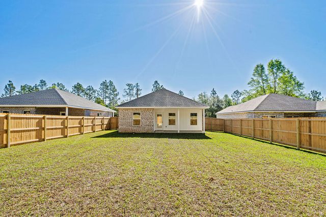 3806 Golden Acres Circle, Crestview, FL 32539