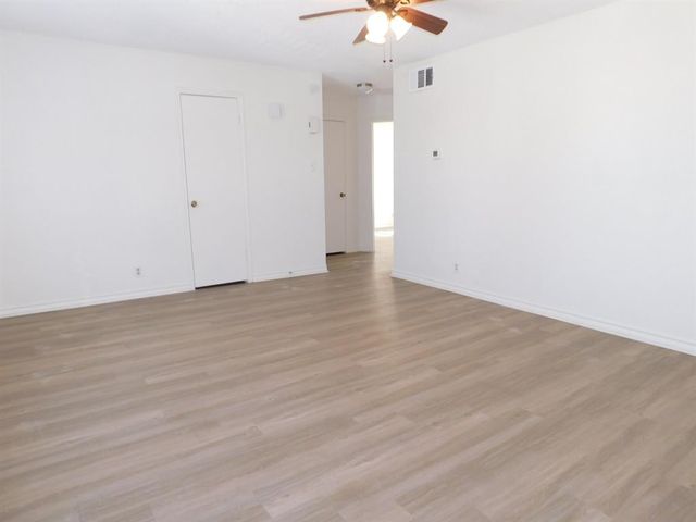 1002 Southwalk ST D, Georgetown, TX 78626