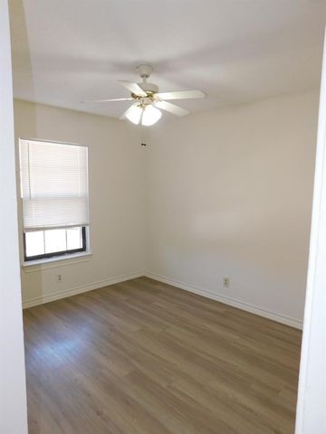 1002 Southwalk ST D, Georgetown, TX 78626