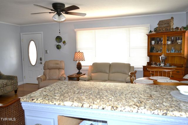 306 Summerwood Drive, Bristol, TN 37620