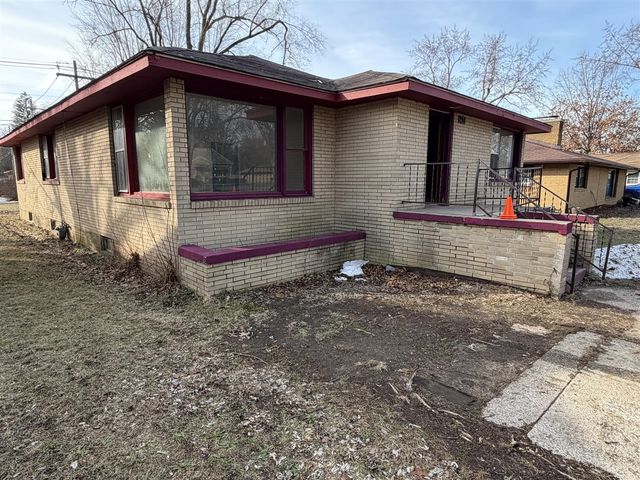 298 Bradford Road, Benton Harbor, MI 49022