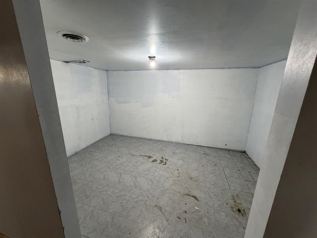 298 Bradford Road, Benton Harbor, MI 49022