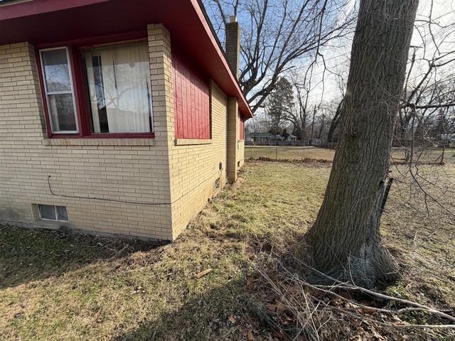 298 Bradford Road, Benton Harbor, MI 49022