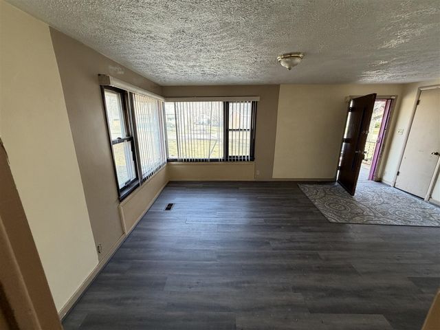 298 Bradford Road, Benton Harbor, MI 49022