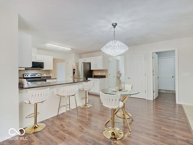 1637 Walpole Lane, Indianapolis, IN 46231