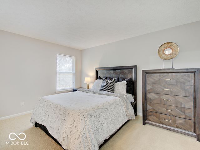 1637 Walpole Lane, Indianapolis, IN 46231