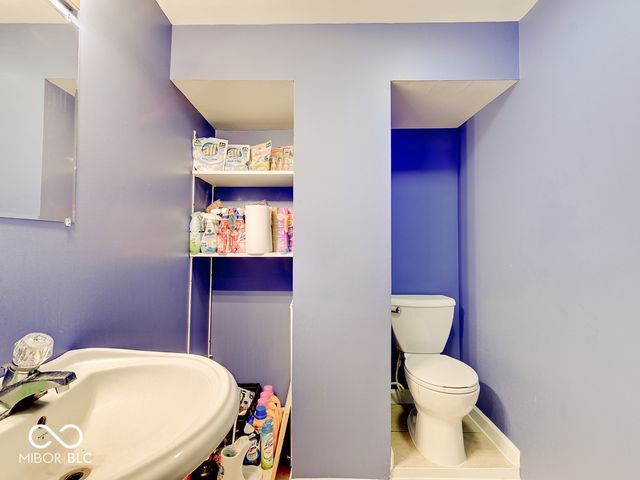 1637 Walpole Lane, Indianapolis, IN 46231