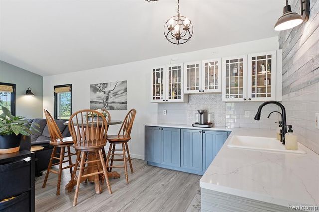 6214 Lazy K Lane, Pinckney, MI 48169