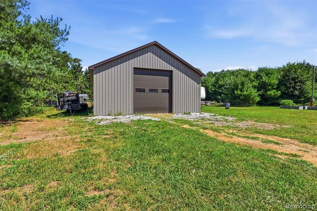 6214 Lazy K Lane, Pinckney, MI 48169