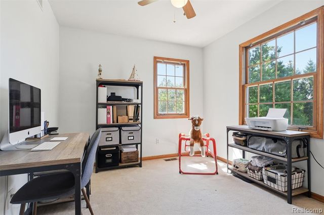 6214 Lazy K Lane, Pinckney, MI 48169