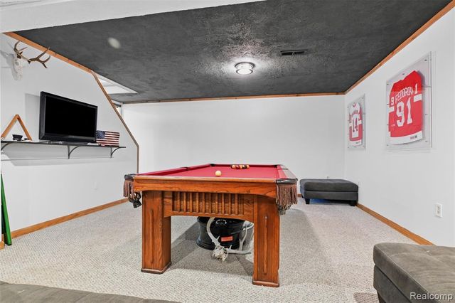 6214 Lazy K Lane, Pinckney, MI 48169