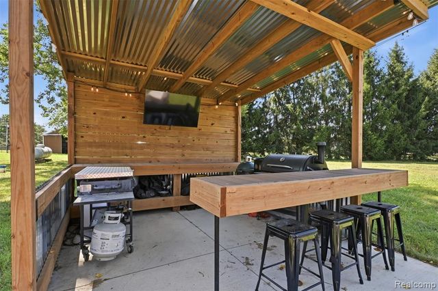 6214 Lazy K Lane, Pinckney, MI 48169