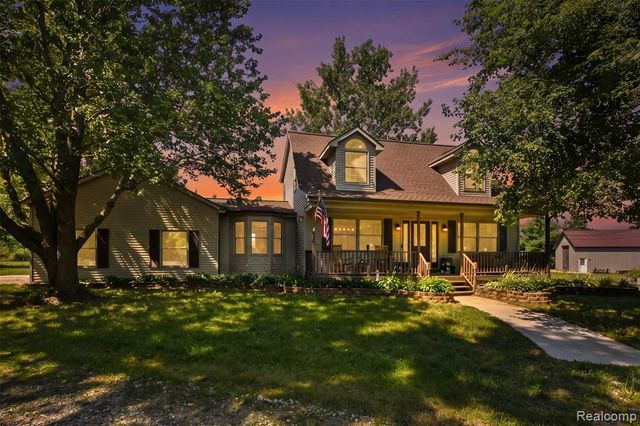 6214 Lazy K Lane, Pinckney, MI 48169
