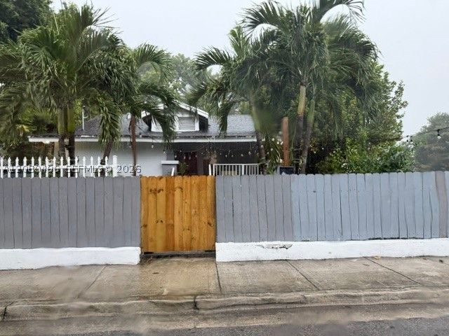 812 NW 29th Ter, Miami, FL 33127