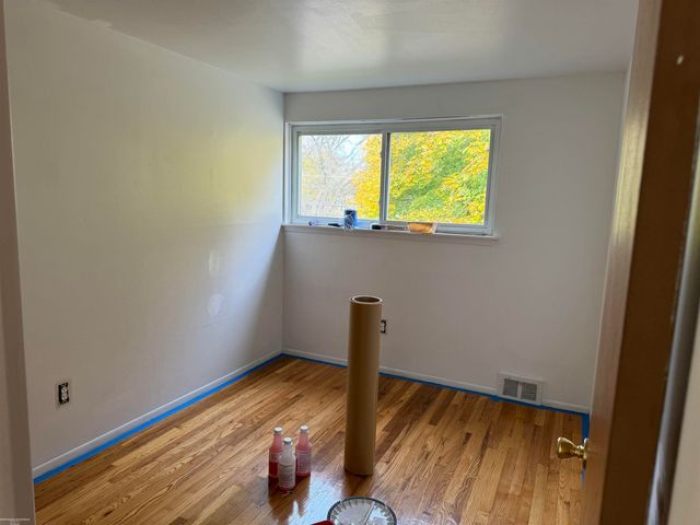 8602 Kaltz Street, Center Line, MI 48015