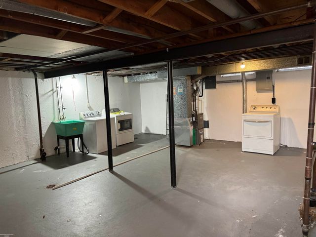 8602 Kaltz Street, Center Line, MI 48015