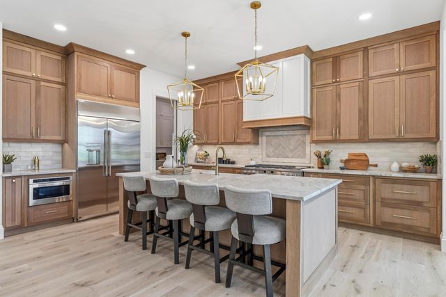 8002 Maxtown Road, Westerville, OH 43082