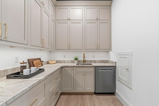 8002 Maxtown Road, Westerville, OH 43082