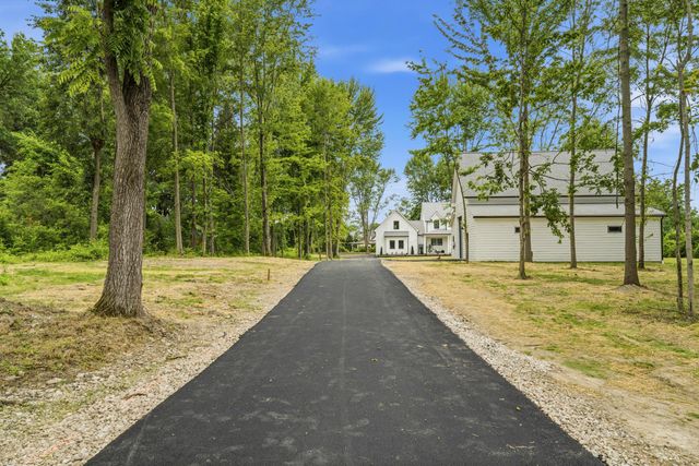 8002 Maxtown Road, Westerville, OH 43082