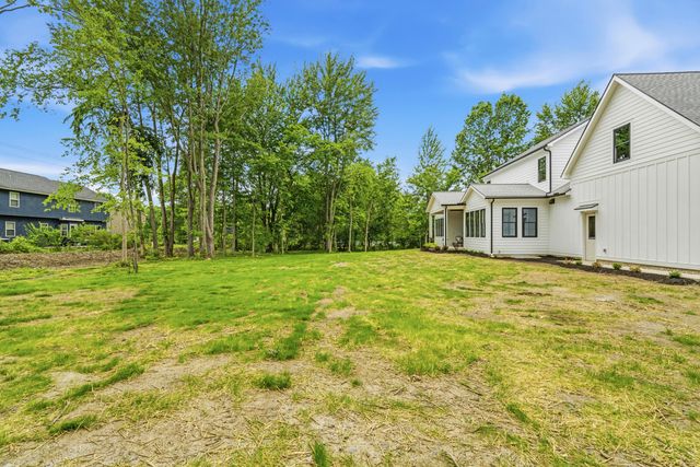 8002 Maxtown Road, Westerville, OH 43082