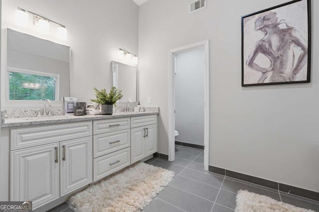 682 Montglade Court, Suwanee, GA 30024