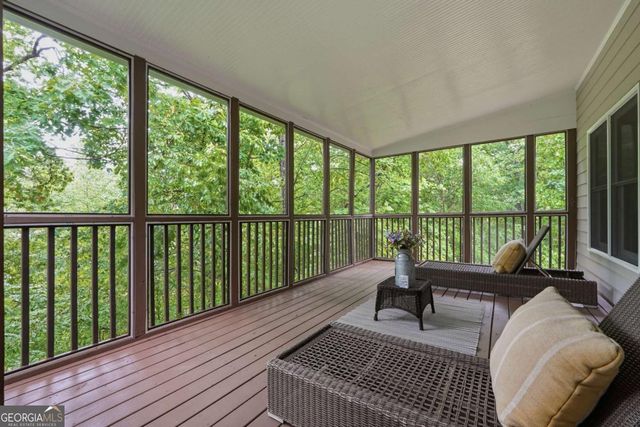 682 Montglade Court, Suwanee, GA 30024