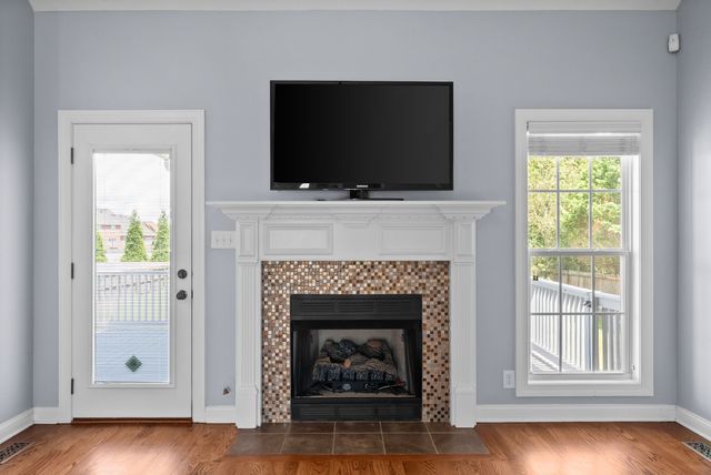 1541 Edgewater Ln, Clarksville, TN 37043