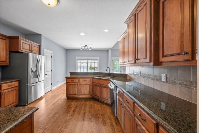 1541 Edgewater Ln, Clarksville, TN 37043