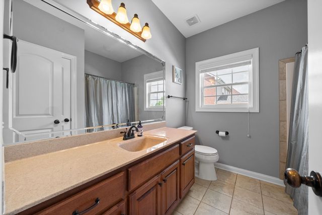 1541 Edgewater Ln, Clarksville, TN 37043