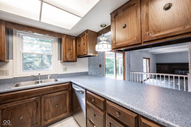 111 Abner Creek Parkway, Avon, IN 46123