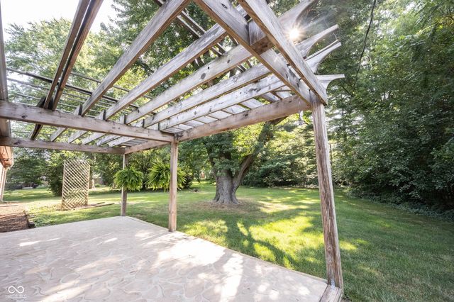111 Abner Creek Parkway, Avon, IN 46123