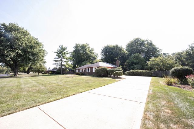 111 Abner Creek Parkway, Avon, IN 46123