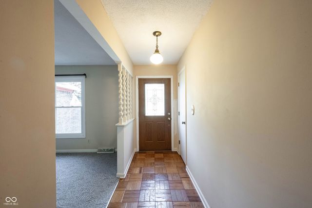 111 Abner Creek Parkway, Avon, IN 46123