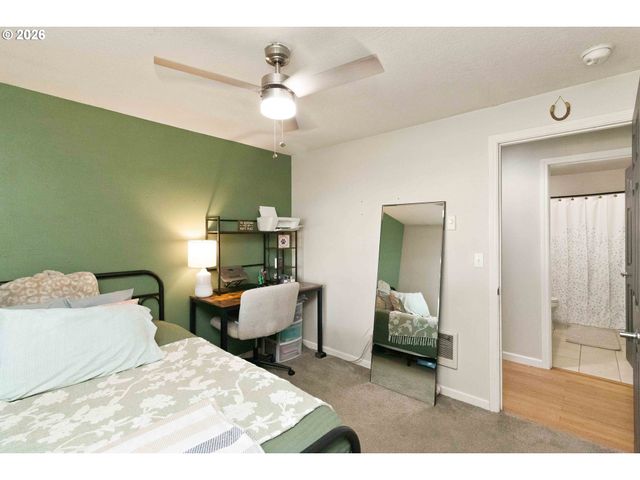 13 W PINE Ln, Longview, WA 98632