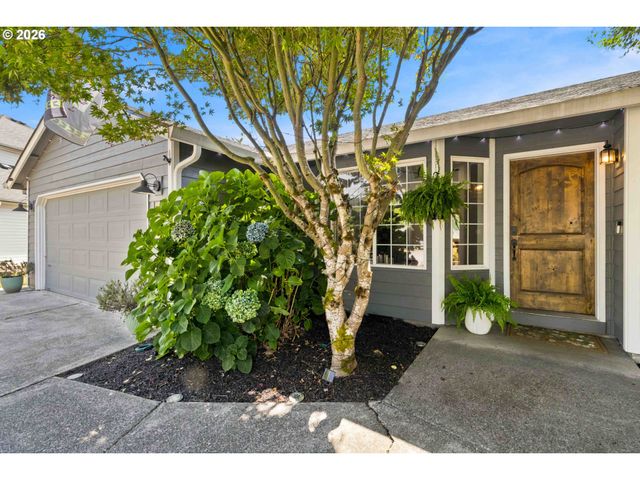 13 W PINE Ln, Longview, WA 98632