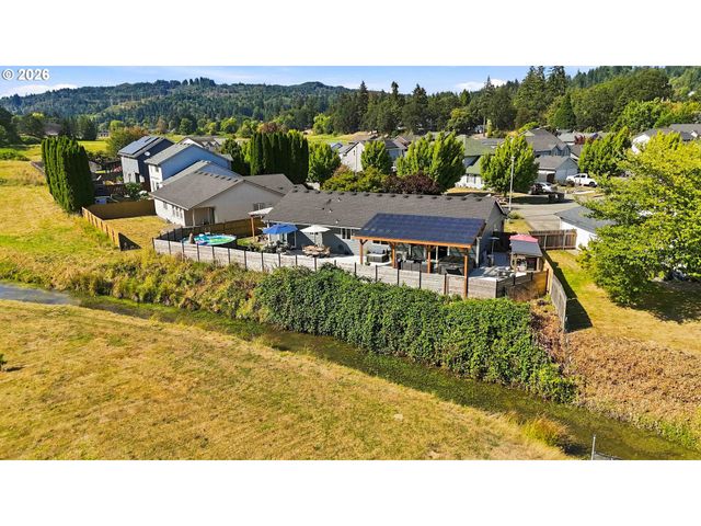 13 W PINE Ln, Longview, WA 98632