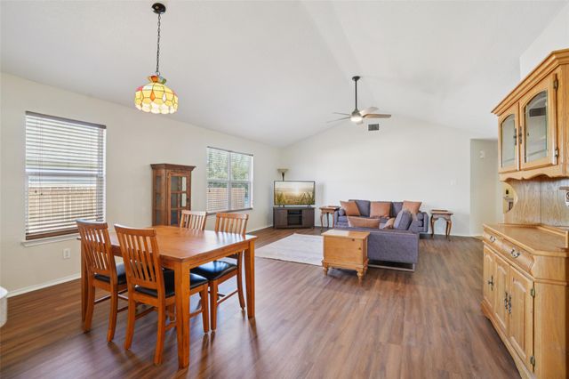 410 S Water LN, New Braunfels, TX 78130