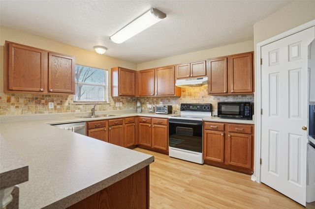 410 S Water LN, New Braunfels, TX 78130