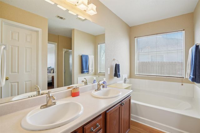 410 S Water LN, New Braunfels, TX 78130