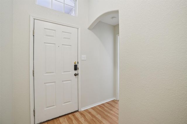 410 S Water LN, New Braunfels, TX 78130