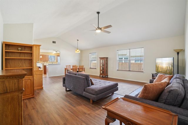 410 S Water LN, New Braunfels, TX 78130